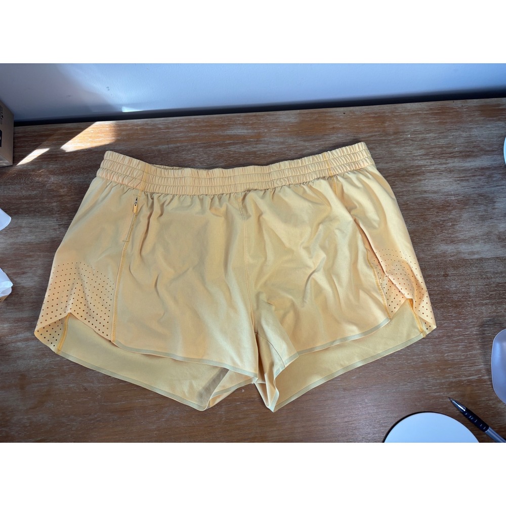 Athleta Hustle 3" Short Yellow Running Workout Perforated XL